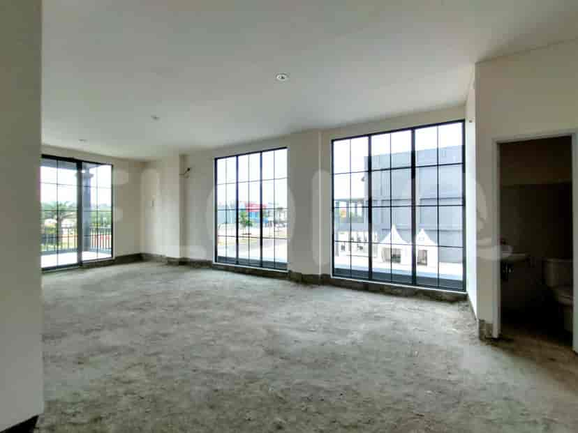 Dijual Ruko Luas 178 m2 di Madison, Tangerang 3