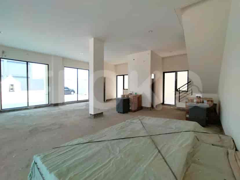 Dijual Ruko Luas 178 m2 di Madison, Tangerang 4
