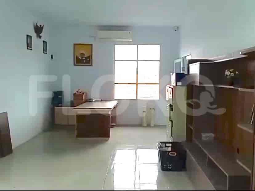 Dijual Ruko Luas 300 m2 di Raya Tarumanegara, Bekasi 3