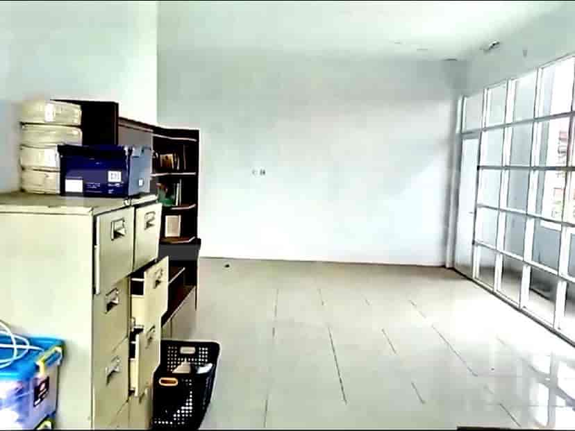 Dijual Ruko Luas 300 m2 di Raya Tarumanegara, Bekasi 2