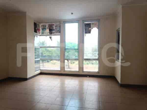 300 sqm, shophouse for rent in Asera Harapan Indah, Bekasi - RKR68b 1