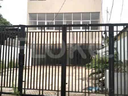 360 sqm, shophouse for rent in Narogong, Bekasi - RKRa3d 1