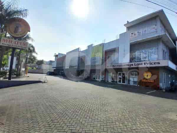 150 sqm, shophouse for sale in Galeria, Depok 3