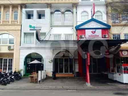Dijual Ruko Luas 202 m2 di Galaxy, Bekasi Selatan 1