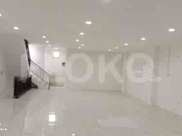 518 sqm, shophouse for rent in Kalimalang, Bekasi Selatan - RKRda3 2