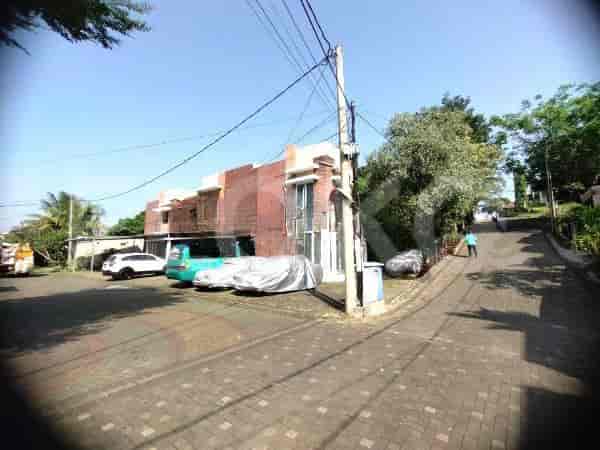 36 sqm, shophouse for sale in Andara Village, Depok 1
