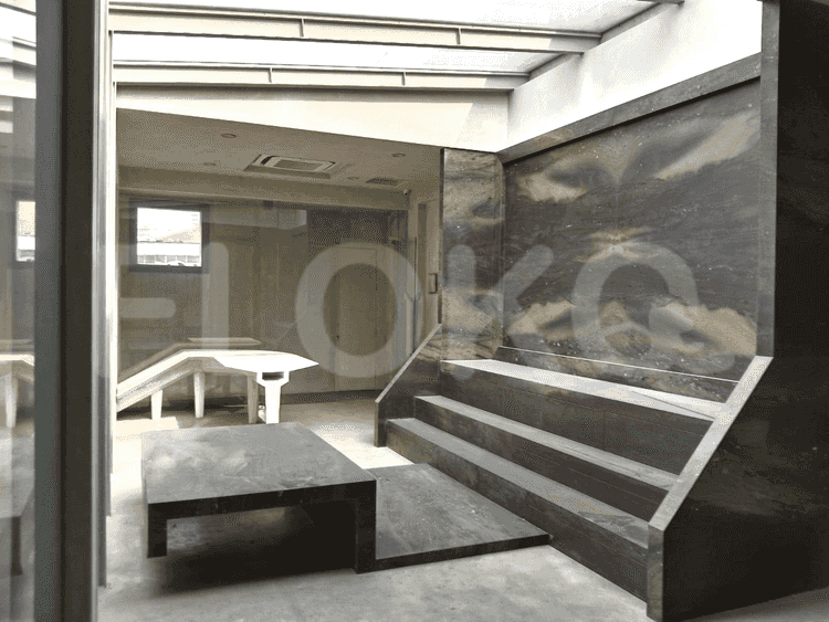 Disewakan Ruko Luas 450 m2 di Petojo, Gajah Mada - RKR8f6 2