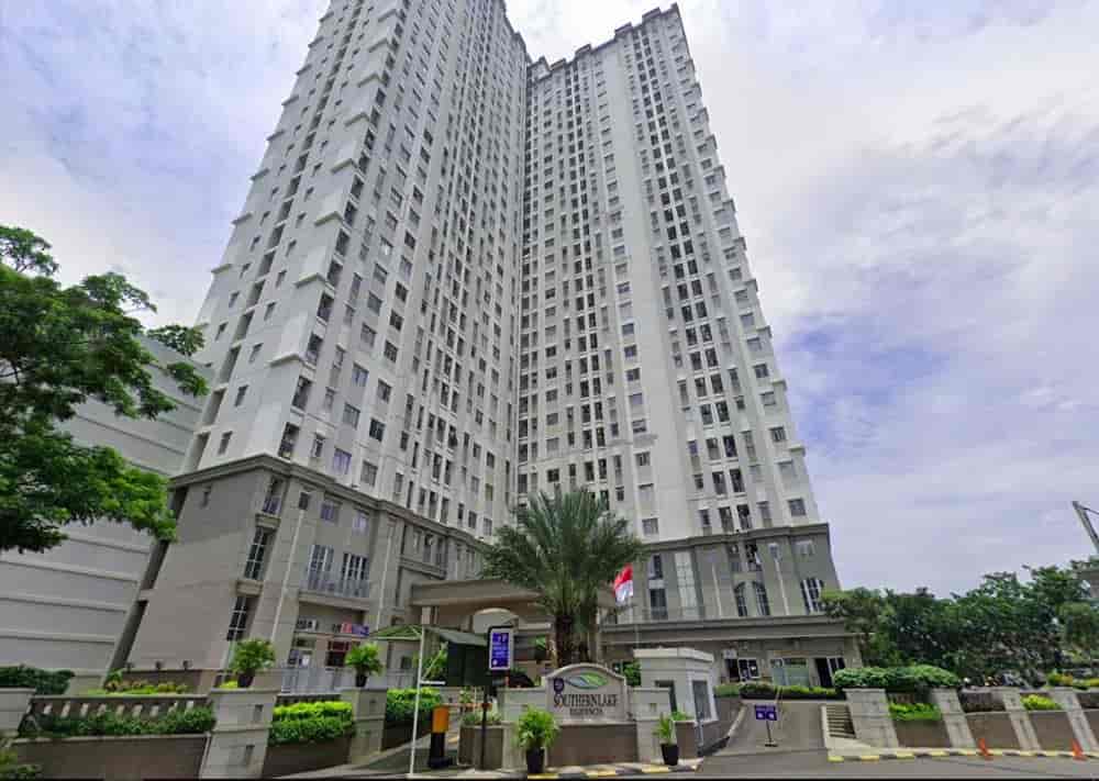 Gedung Green Lake Sunter Apartemen