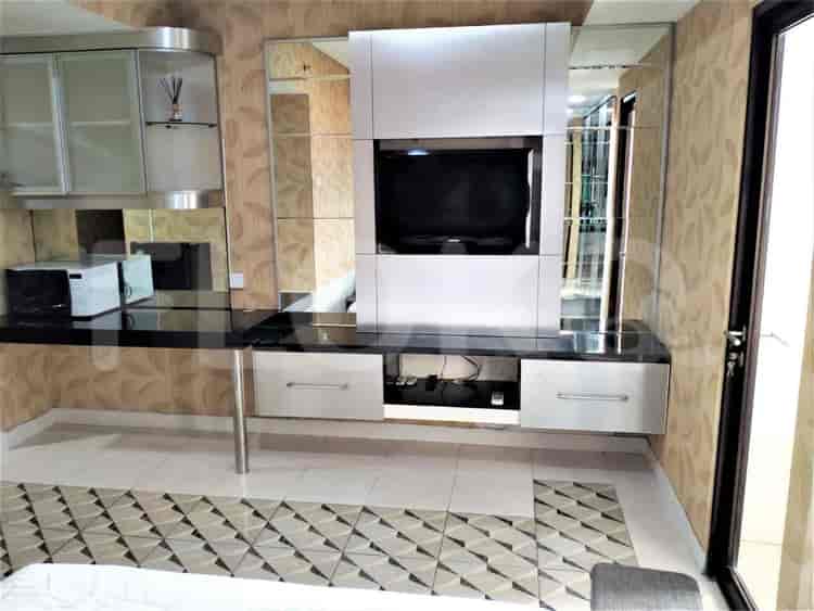 1 Bedroom on Middle Floor for Rent in Tamansari Sudirman - fsu833 3