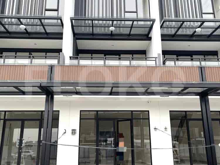 Disewakan Ruko Luas 141 m2 di Hampton Avenue, Gading Serpong - RKRce3 2