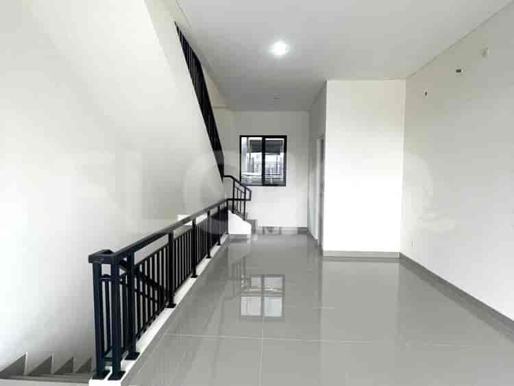 Disewakan Ruko Luas 141 m2 di Hampton Avenue, Gading Serpong - RKRce3 7