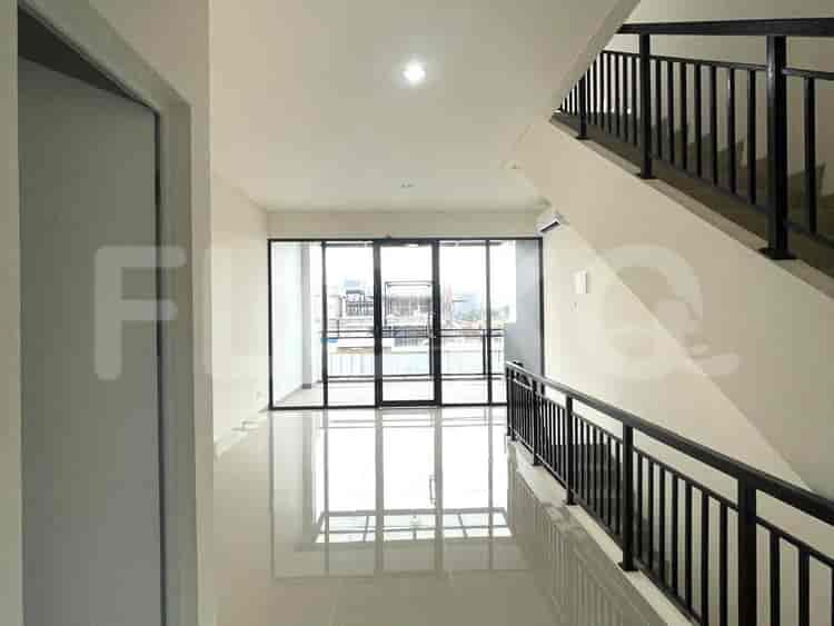 Disewakan Ruko Luas 141 m2 di Hampton Avenue, Gading Serpong - RKRce3 6