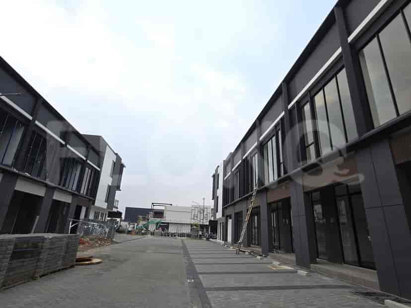 Dijual Ruko Luas 109 m2 di Hampton Avenue, Gading Serpong 3