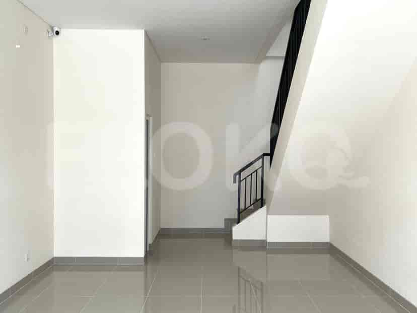 Dijual Ruko Luas 63 m2 di Hampton Promenade, Gading Serpong 2