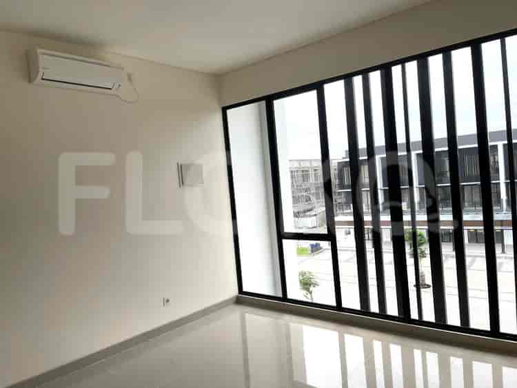 135 sqm, shophouse for sale in Hampton Promenade, Gading Serpong - RKSf8f 4