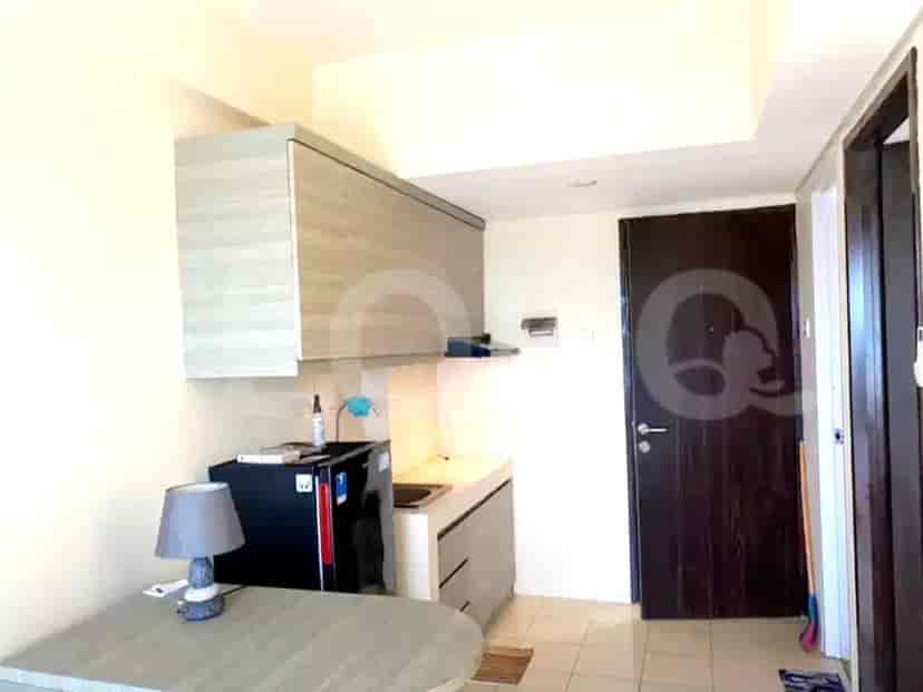 APAdc413 7th Floor Apartment for Sale | Serpong Greenview, BSD 3