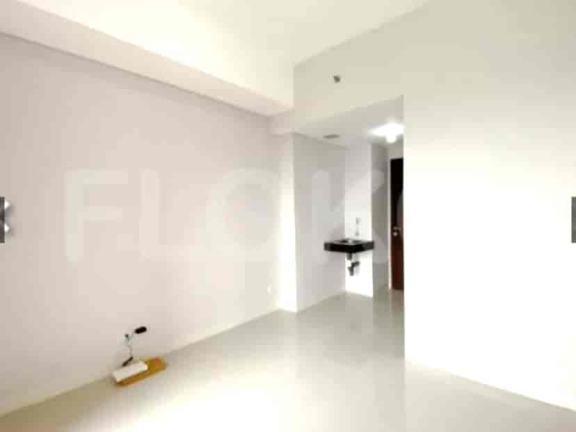 APA12853 17th Floor | Unfurnished 1BR Apartment, Bekasi Timur 3