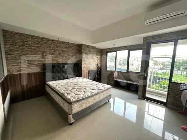 APAee79d 3rd Floor | 1BR Furnished Apartment For Sale, Pondok Gede 2