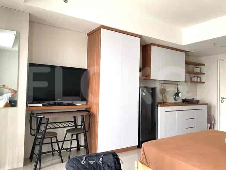 Furnished 1-Bedroom Apartment for Sale - APA008b2, High Floor, Bintaro Plaza Residence 3