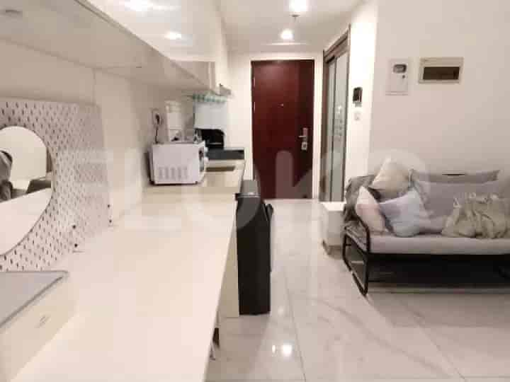 Stylish 1BR Apartment for Sale - APA20660, Middle Floor, Skyhouse Alam Sutera 1