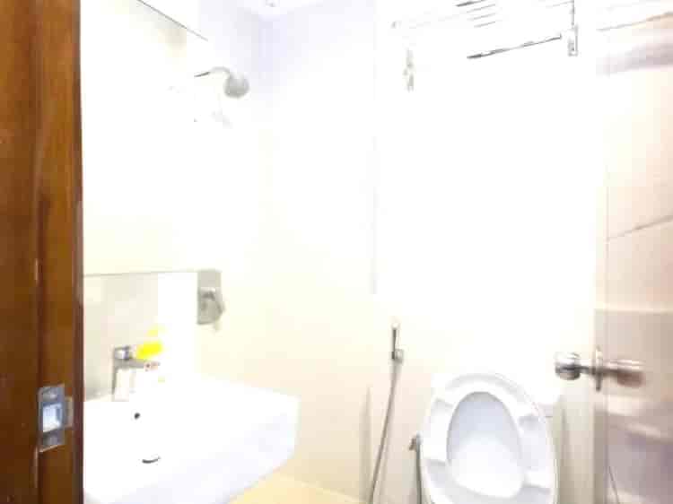 Furnished 1-Bedroom Apartment for Sale - APA2876b, Middle Floor, Capitol Park, Salemba 4