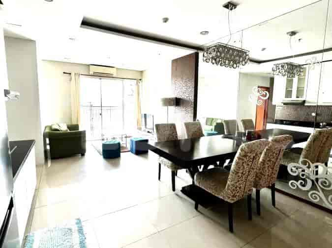 Dijual | APA59a7d Apartemen 3BR Lantai 10, Thamrin Residence 2