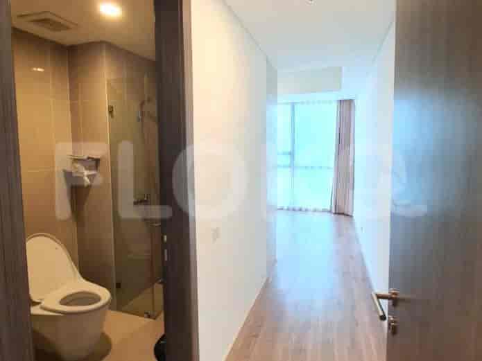 Tipe 3 Kamar Tidur di Lantai Tinggi untuk disewakan di ST Moritz Apartemen - fpu227 8