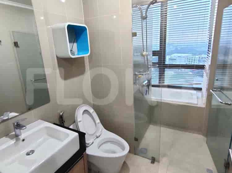 Tipe 3 Kamar Tidur di Lantai Tinggi untuk disewakan di ST Moritz Apartemen - fpu2e0 8