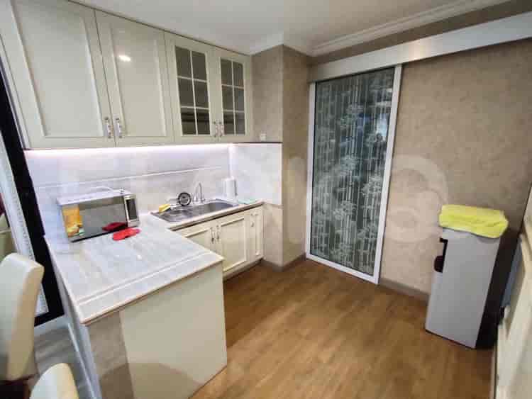Tipe 3 Kamar Tidur di Lantai Tinggi untuk disewakan di ST Moritz Apartemen - fpu2e0 5