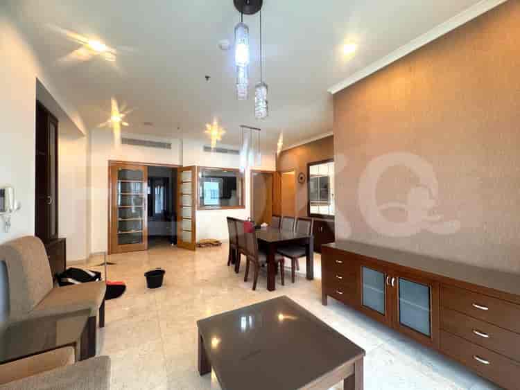 3 Bedroom on Middle Floor for Rent in Senayan Residence - fseb2b 2