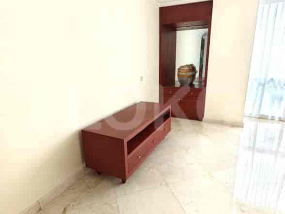 A living room with a TV cabinet.