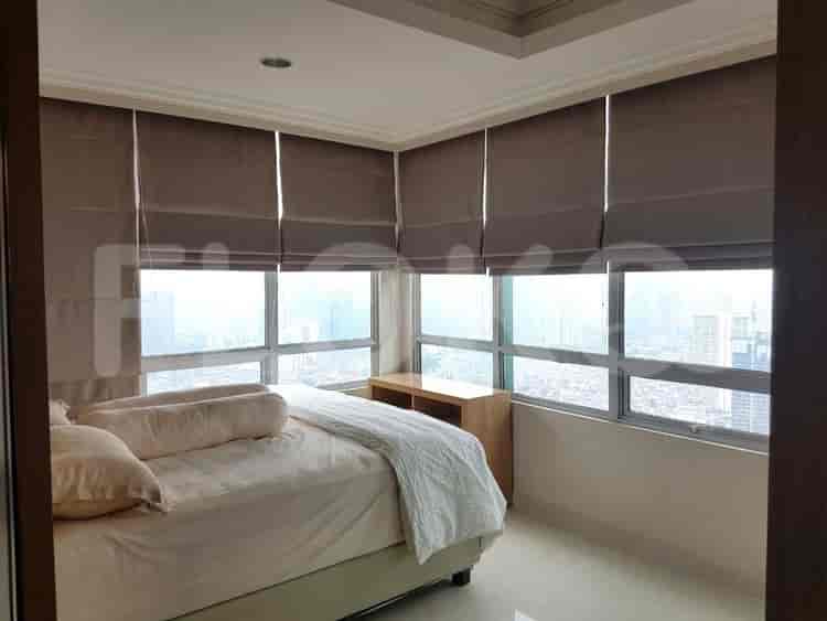 Tipe 2 Kamar Tidur di Lantai Tinggi untuk disewakan di Kuningan City (Denpasar Residence) - fku71a 4