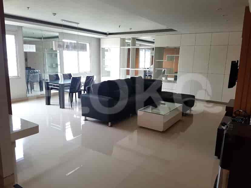 Dijual Apartemen 3 BR, Lantai Rendah, Luas 182 m2 di Apartemen Thamrin Executive Residence: Flokq 1
