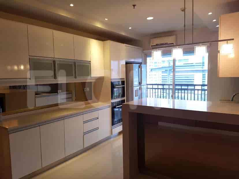 Dijual Apartemen 3 BR, Lantai Rendah, Luas 182 m2 di Apartemen Thamrin Executive Residence: Flokq 6