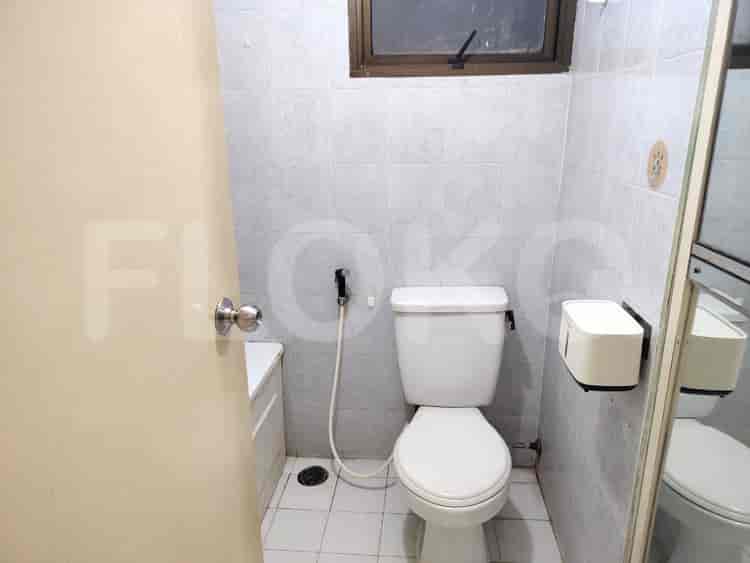 Tipe 3 Kamar Tidur di Lantai Rendah untuk disewakan di Taman Rasuna Apartemen - fku425 5
