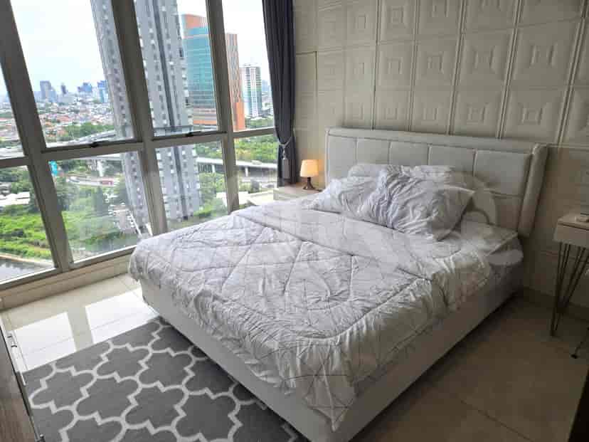 Rent 3 Bedroom on the 16th Floor of Taman Anggrek Residence Apartment: Flokq 3