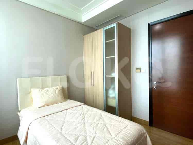 Tipe 3 Kamar Tidur di Lantai Tinggi untuk disewakan di The Peak Apartemen - fsu64d 5