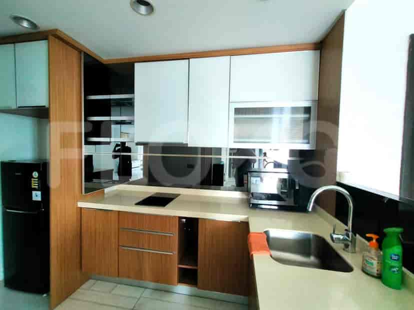 A well-equipped kitchen with modern appliances.