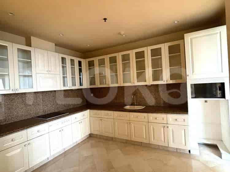 3 Bedroom on Middle Floor for Rent in Dharmawangsa Residence - fcicaa 6