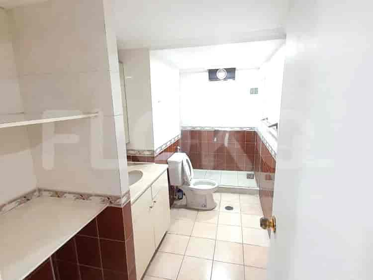 Tipe 3 Kamar Tidur di Lantai Menengah untuk disewakan di Taman Anggrek Residence - fta238 5