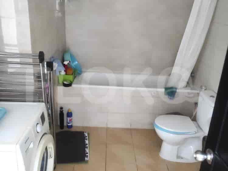 Tipe 2 Kamar Tidur di Lantai Menengah untuk disewakan di Essence Darmawangsa Apartemen - fci507 3