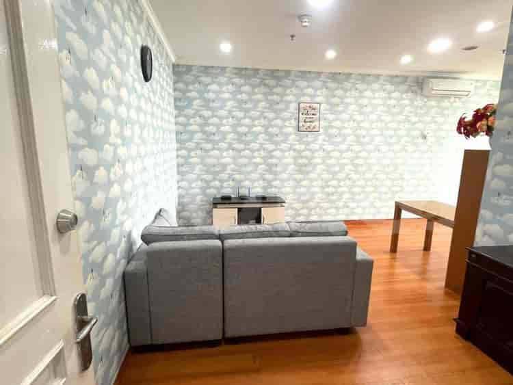2 Bedroom on High Floor for Rent in Ambassador 2 Apartment - fku18f 1
