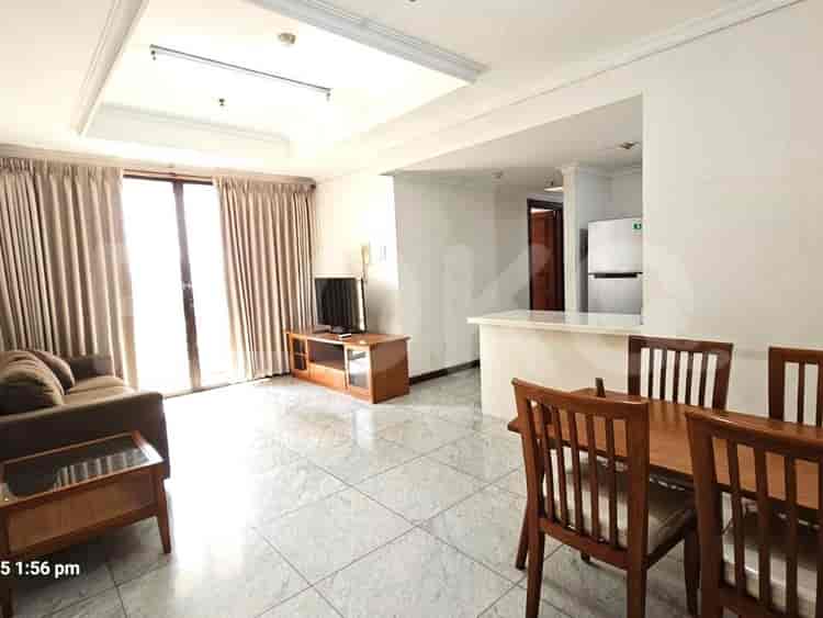 Tipe 3 Kamar Tidur di Lantai Menengah untuk disewakan di Simprug Indah - fsid03 1