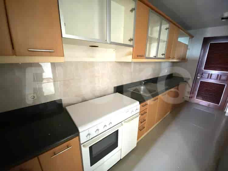 3 Bedroom on High Floor for Rent in Bumi Mas Apartment - ffac52 4