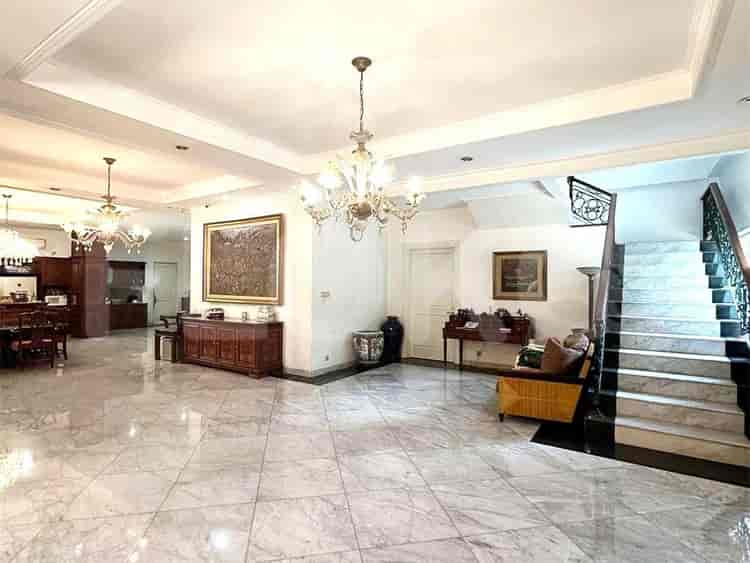600 sqm, 3 BR house for rent in Jl Wijaya IX, Blok M - RHA1d7 2