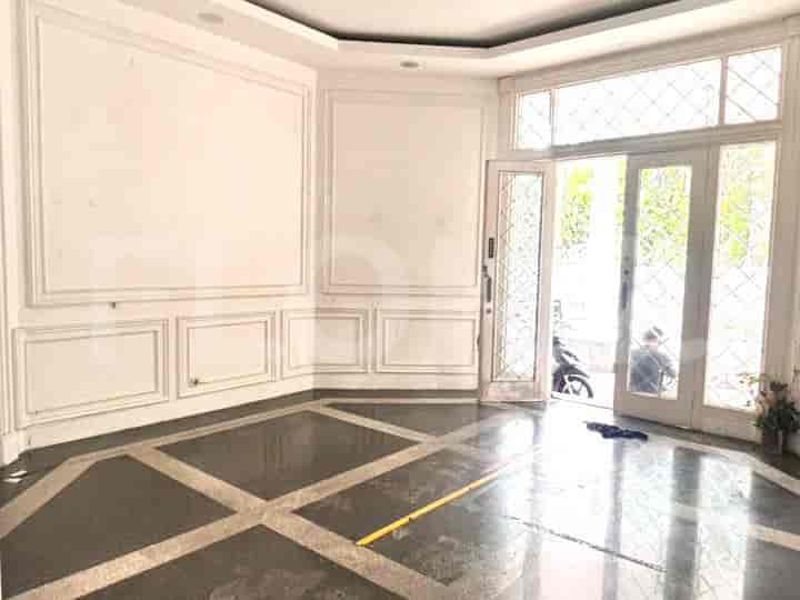 Disewakan Rumah 6 BR, Luas 908 m2 di Gunawarman , SCBD - RHAa50 2