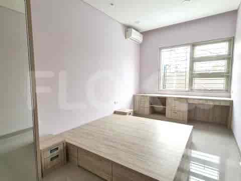 242 sqm, 3 BR house for rent in Jl Deperdag 3, Blok M - RHA9b7 3