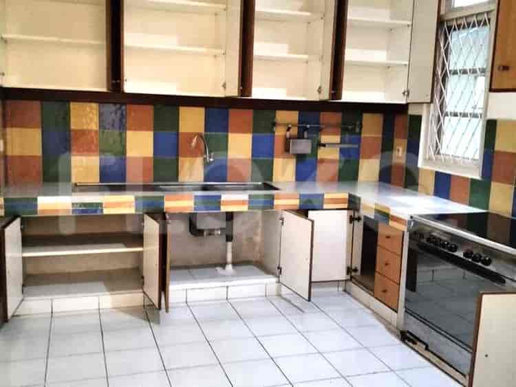 Disewakan Rumah 3 BR, Luas 330 m2 di Pulo Raya VII No 1, Gandaria - RHAaf5 4