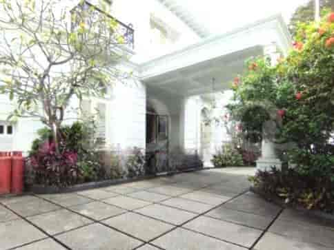 1000 sqm, 4 BR house for rent in Senopati, Senopati - RHA70b 1