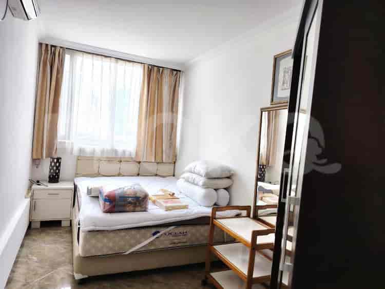Tipe 2 Kamar Tidur di Lantai Rendah untuk disewakan di Taman Rasuna Apartemen - fku68e 2